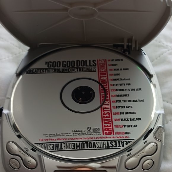 Sony CD Walkman D-E200 CD player silver in excellent condition - Picture 8 of 9